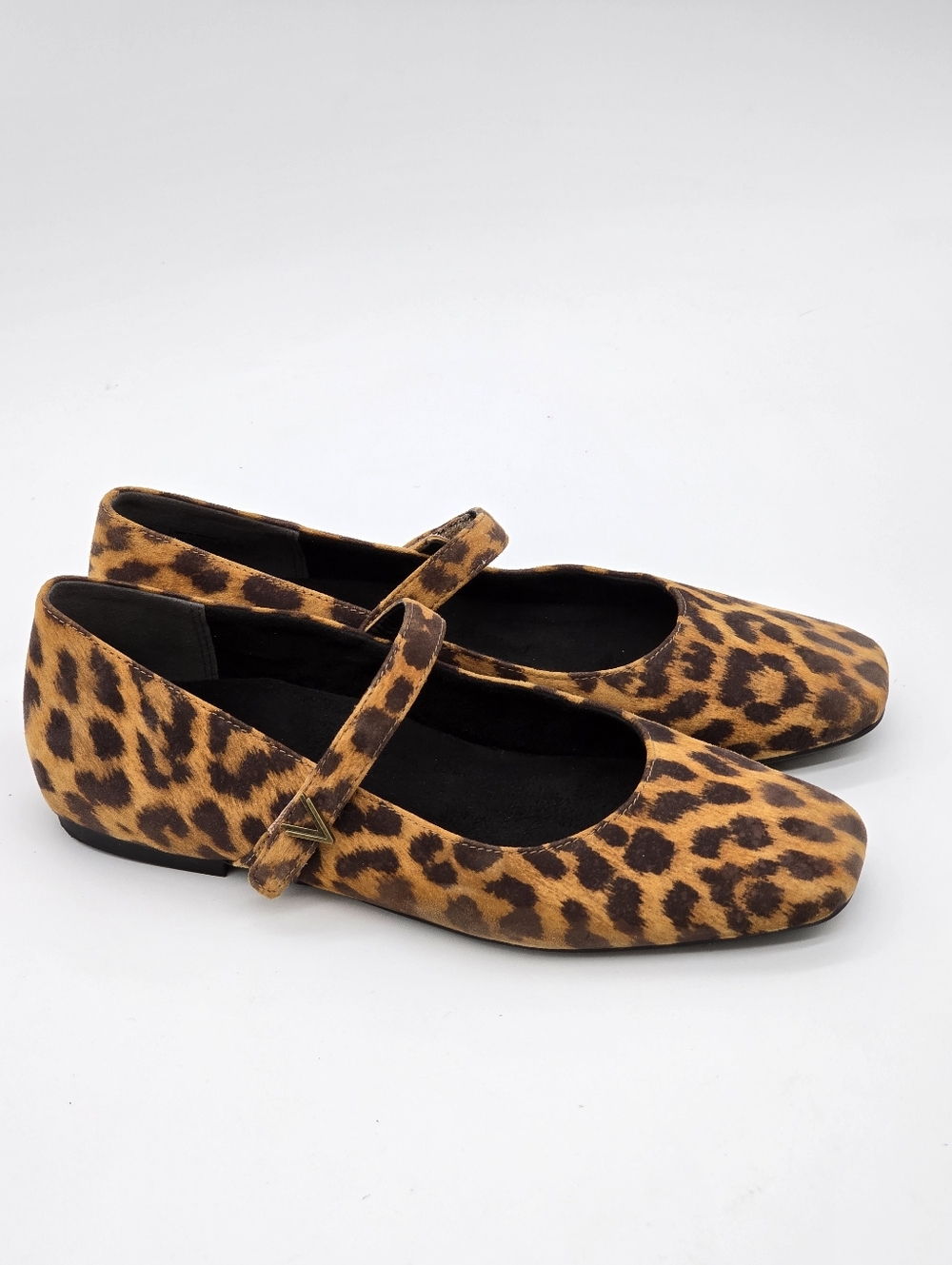 Vionic Alameda Mary Jane Flats Women’s Flats Tan Lepard Print